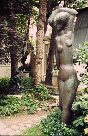 070_11.jpg