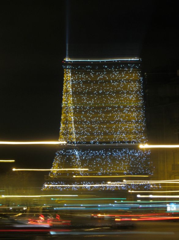 eiffeltowerlights